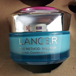 Lancer Skincare The Method: Nourish Normal-Combination Skin